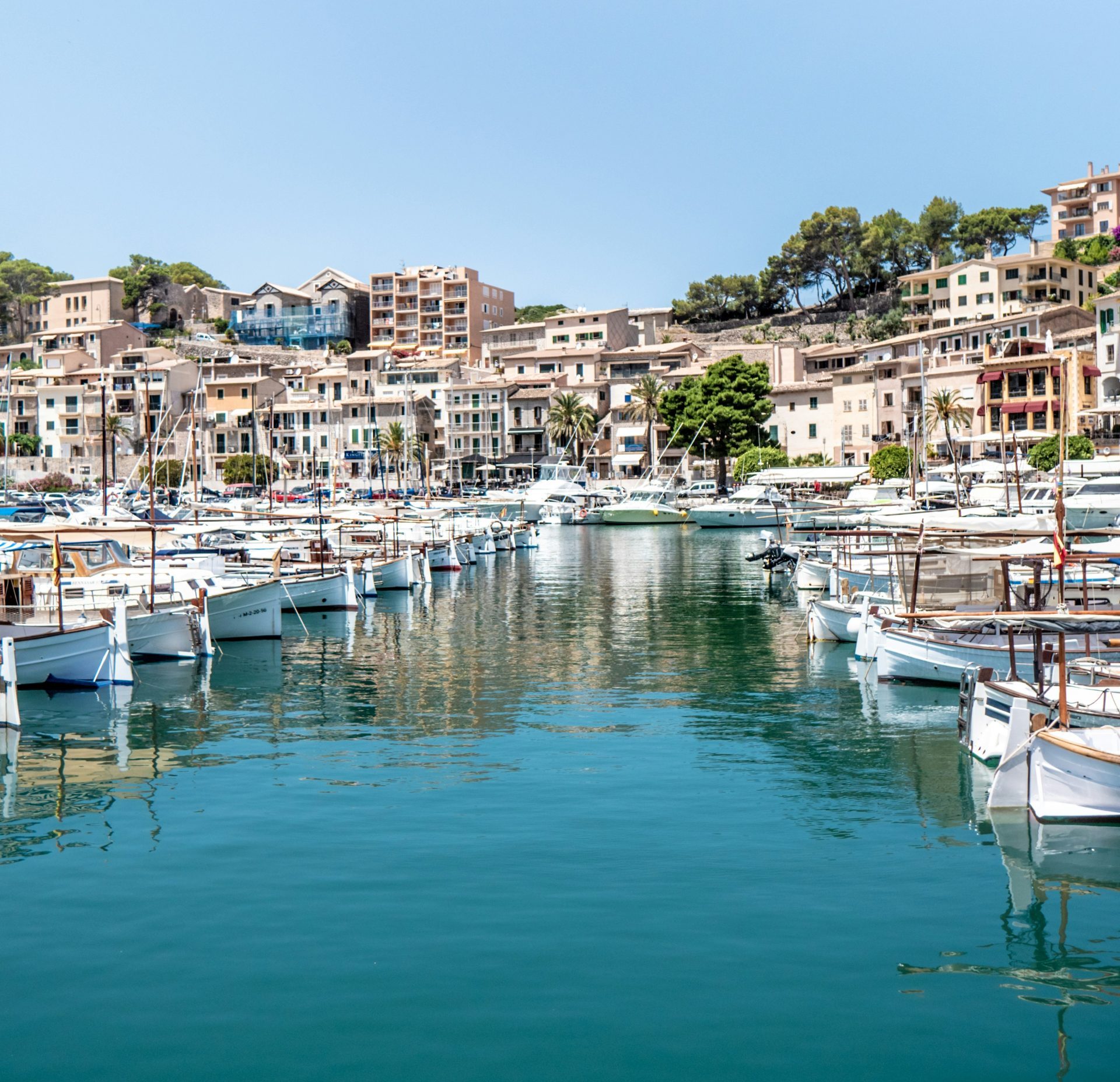 Live in Mallorca: Palma vs. Coastal Towns vs. Countryside 3 Live near the beach