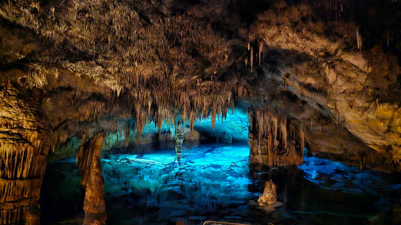 Caves of Drach – A Complete Guide to Mallorca’s Famous Underground Wonder