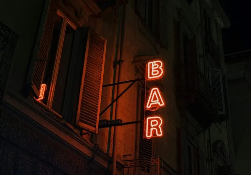 Nightlife in Mallorca: The Complete Guide to Clubs, Bars & Beach Parties