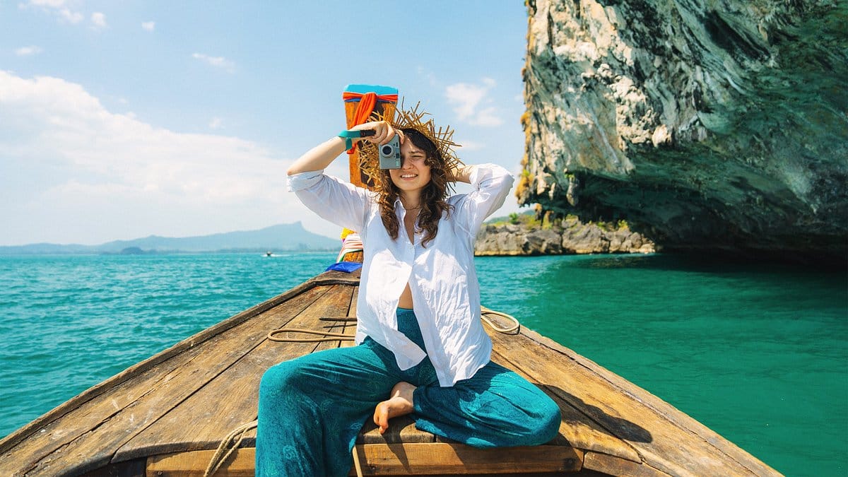 Mallorca for Solo Travelers: Where to Stay, What to Do & How to Meet People