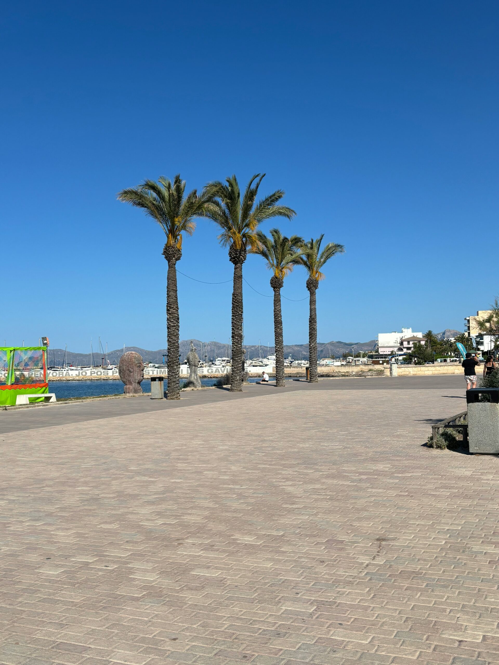 Can Picafort promenade