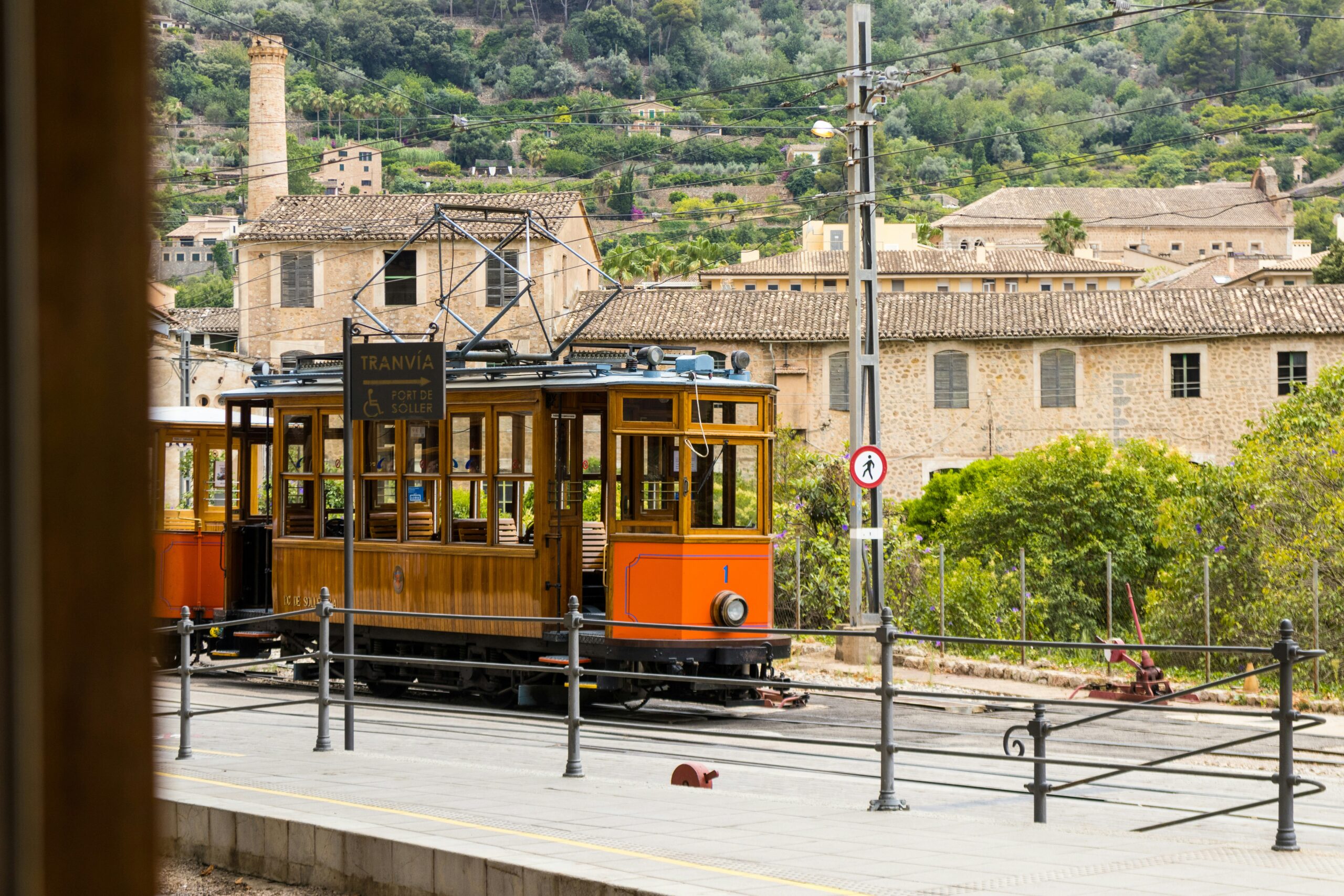 Connecting to Port de Sóller