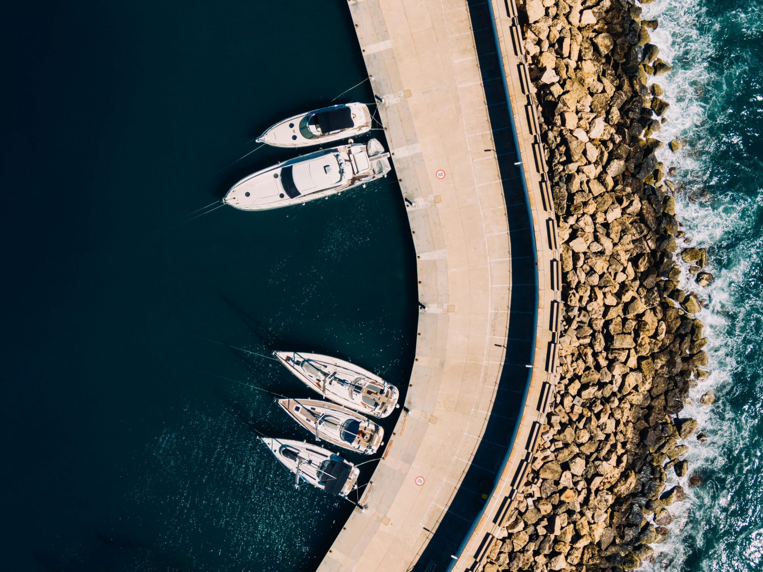 Club de Mar Marina & Yacht Services