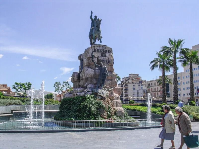 Plaça d’Espanya, Palma – Transport Hub & Local Landmark