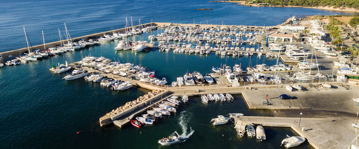 Explore the Marina of S’Estanyol de Migjorn in Mallorca