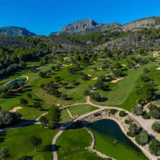 Golf Son Termes Mallorca – fairway with mountain backdrop
