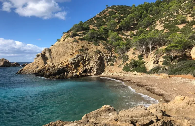 Beach Guide: Cala d’Egos (Port d’Andratx)