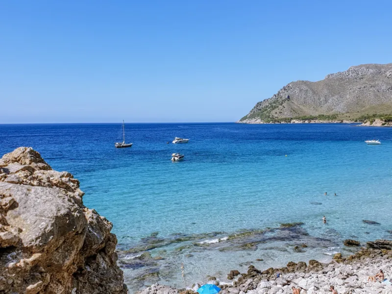 Beach Guide: Na Clara – Wild Turquoise Cove Near Betlem