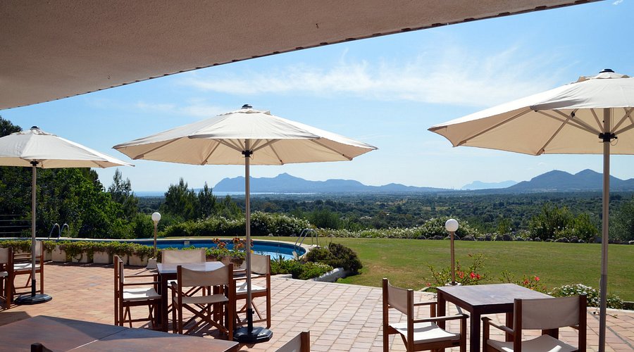 Golf Pollenca club house