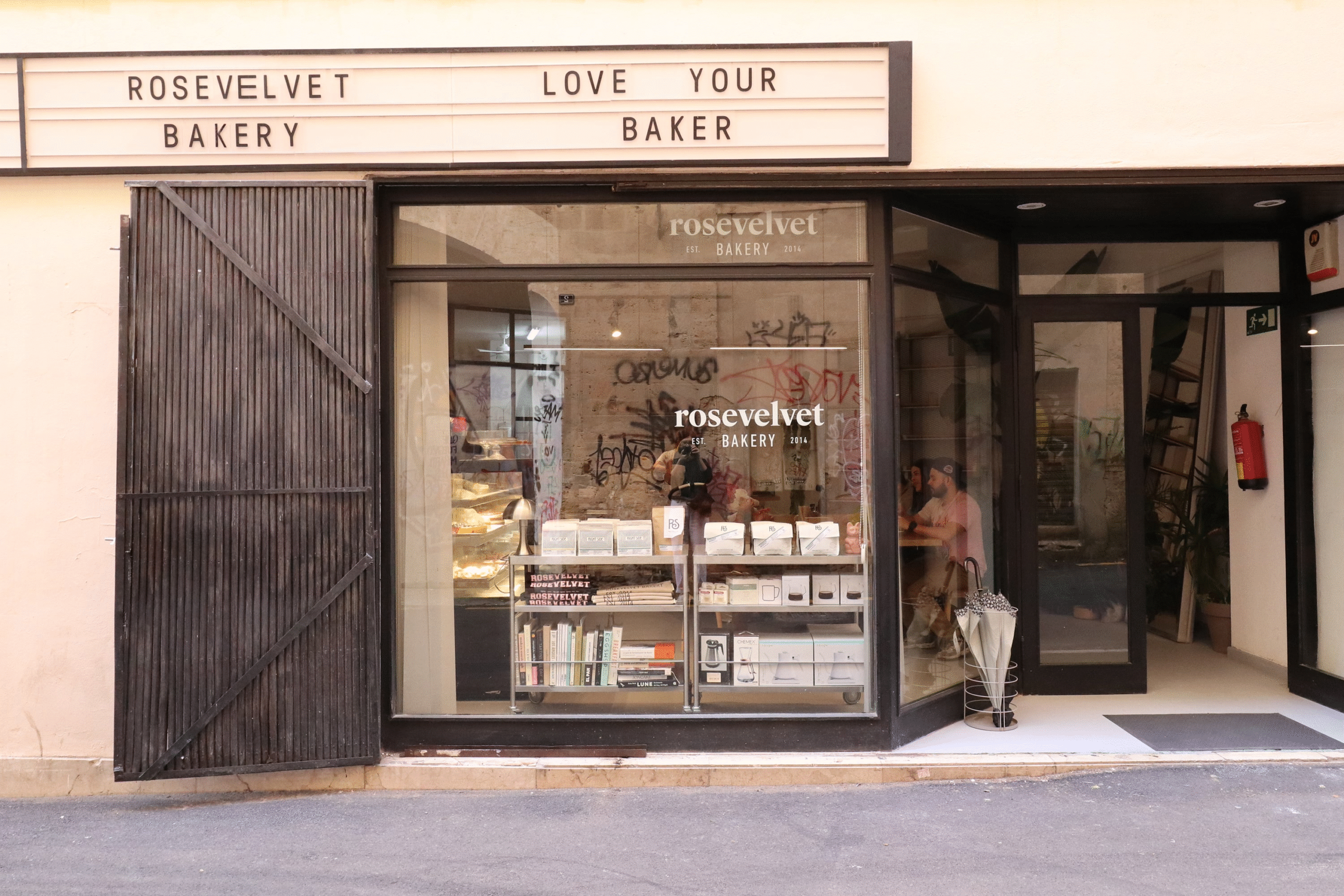 Rosevelvet Bakery