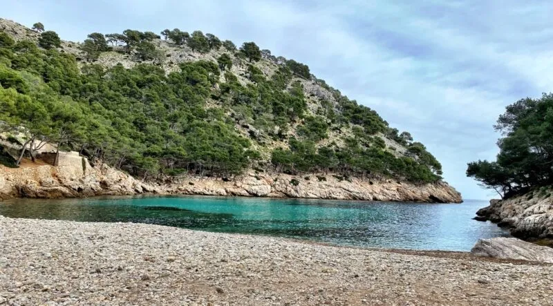 Beach Guide: Cala Murta – Formentor’s Quiet Hike-In Cove