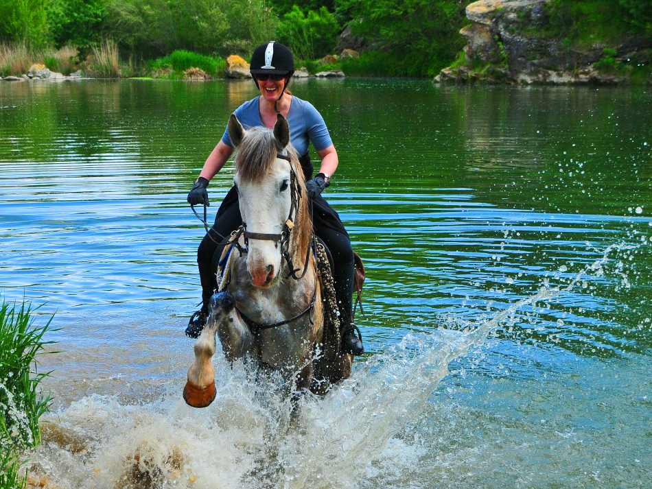 horse riding in mallorca