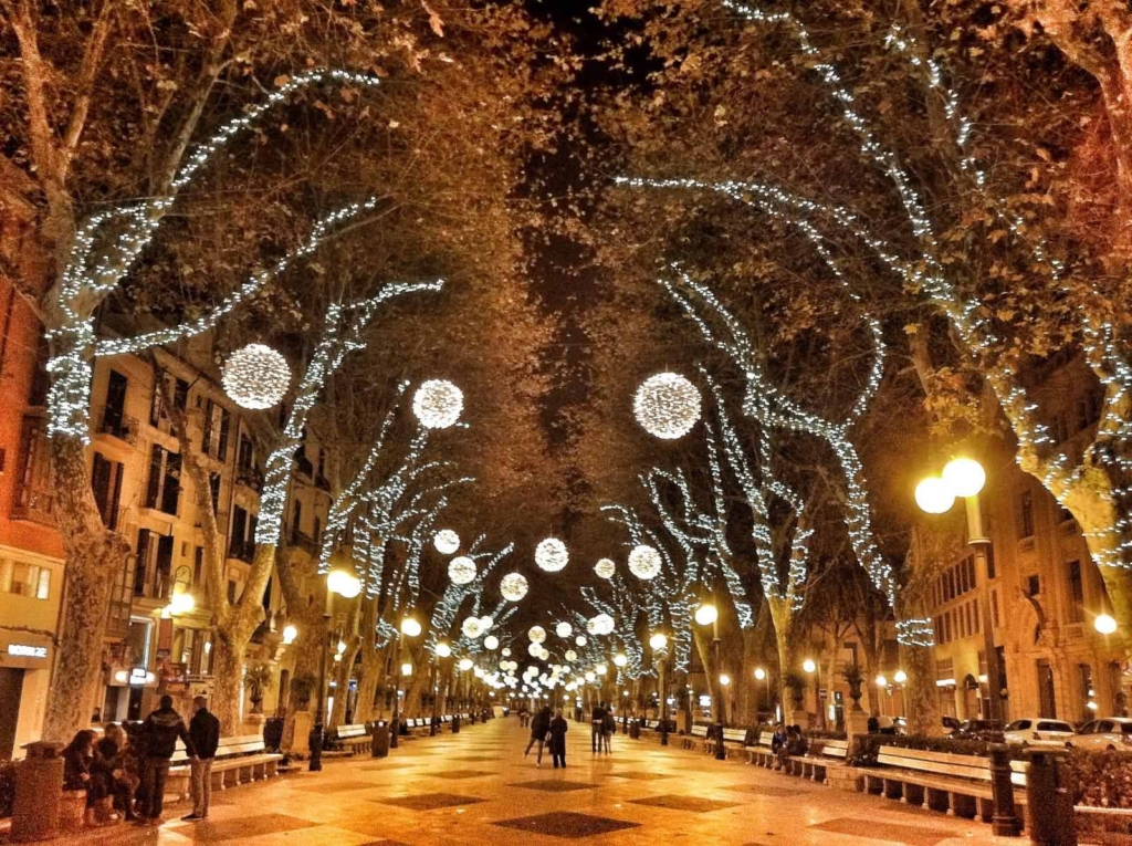 How to Experience Palma’s Christmas Lights Switch-On 2025