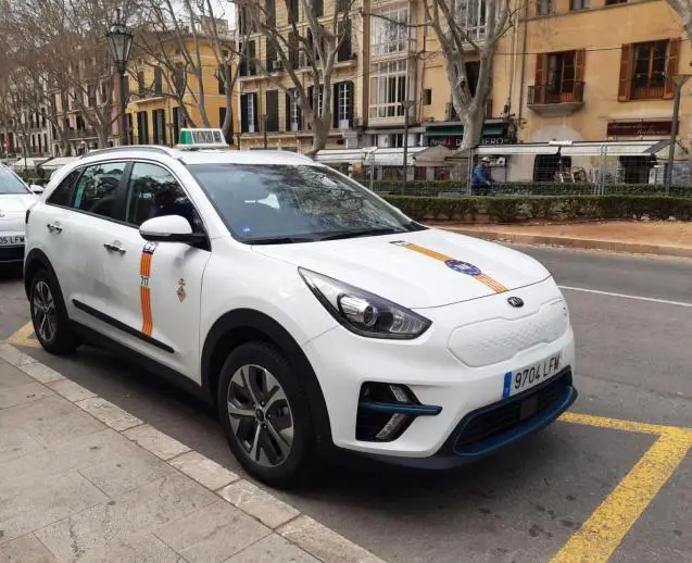 Taxi app or whatsapp Palma de Mallorca