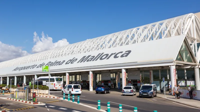 Shuttle Service from Palma Airport: The Easiest Ways to Reach Your Hotel